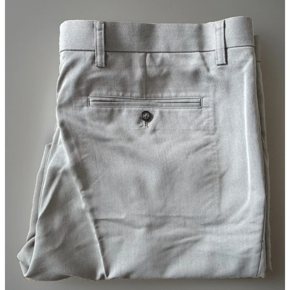 New Cutter & Buck Chino Golf Shorts Flat Front Tan Men's Size 44 B NWT JBHS